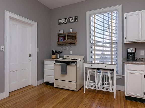 2nd image of 96 North St #1