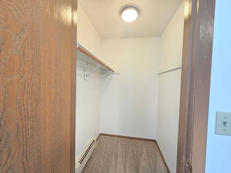 Chaplewood 2 Apartments — Photo 9