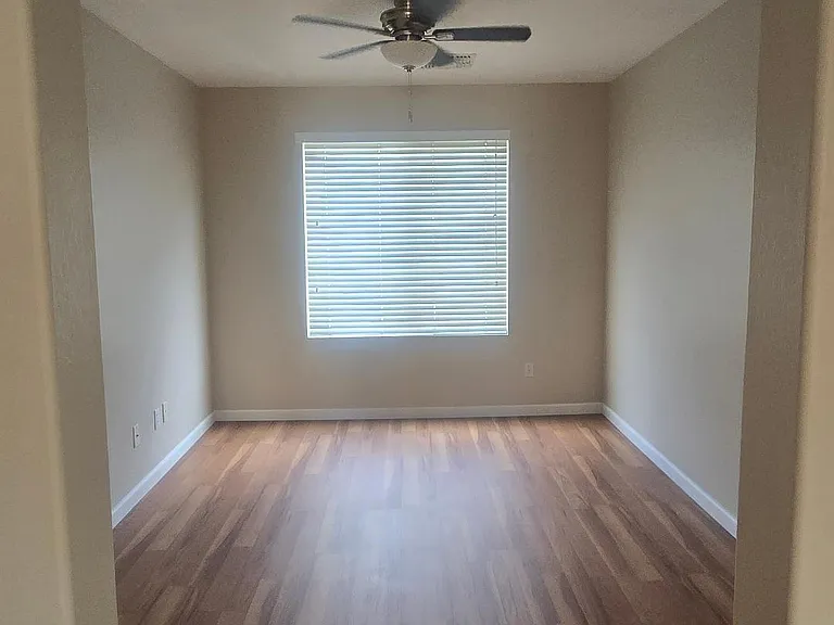 3411 W Sunland Ave — Photo 7
