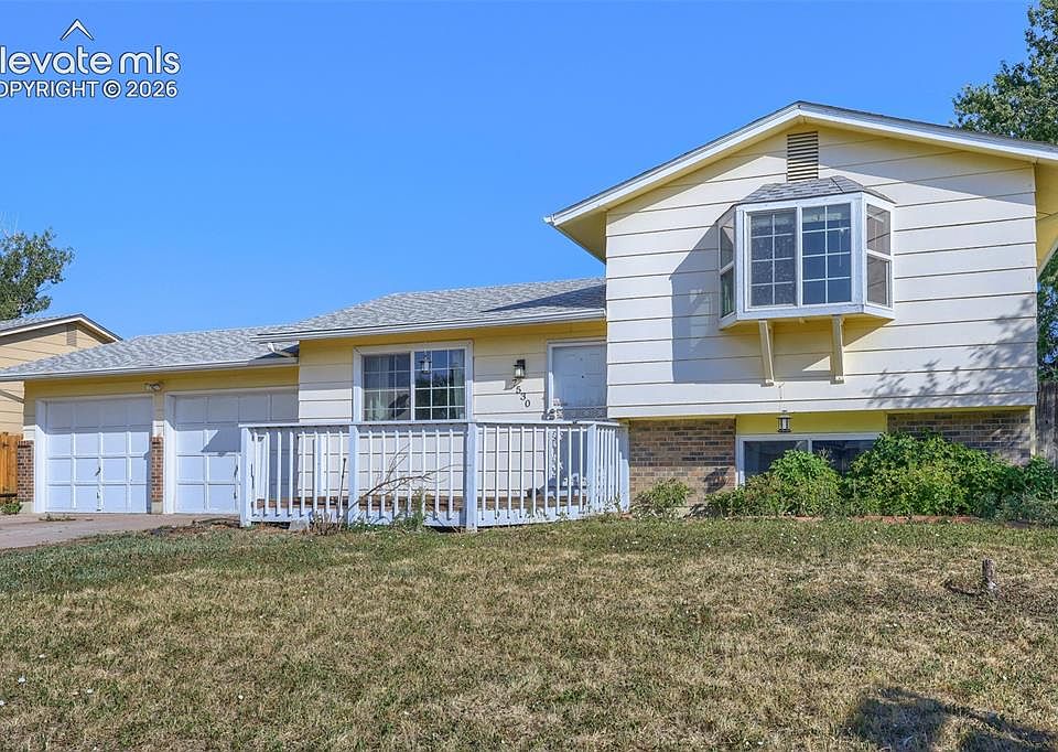 1st image of 7530 Dove Creek Cir