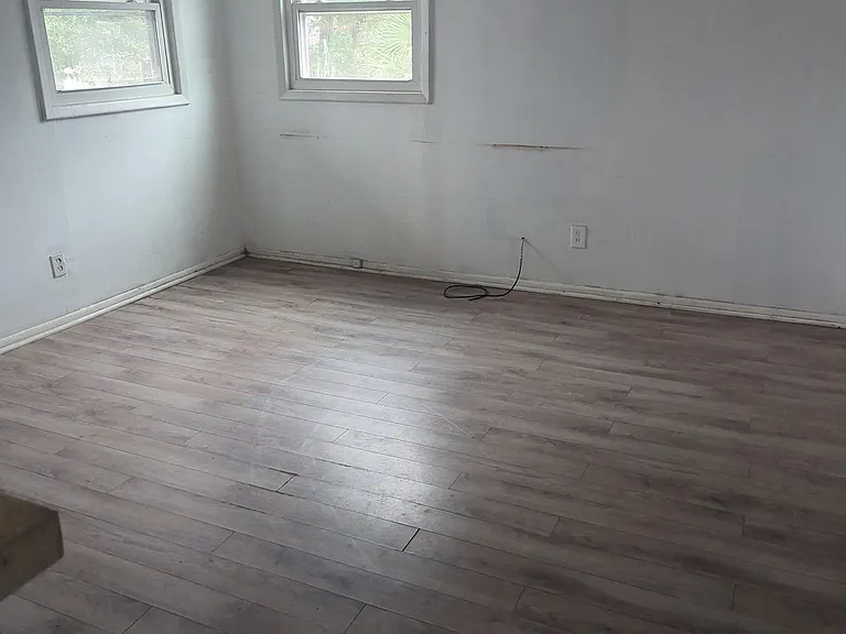 2407 Live Oak St — Photo 2