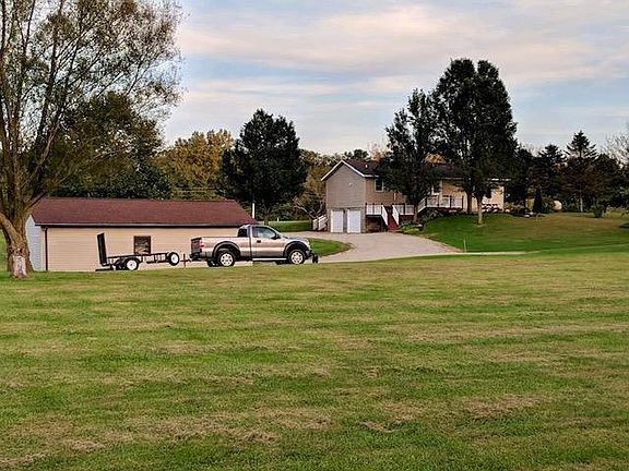 2nd image of 9690 Shelley Rd SE