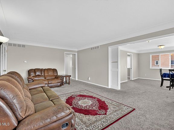 4th image of 2130 Richards Rd APT 2