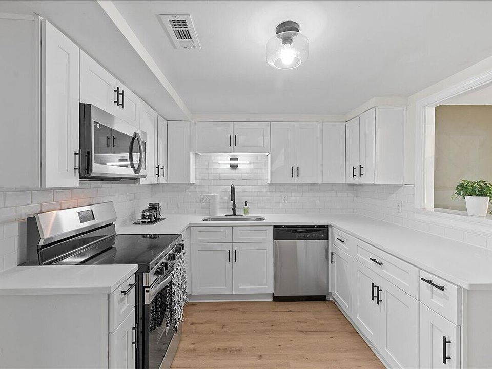 1st image of 12 Patriot Cir