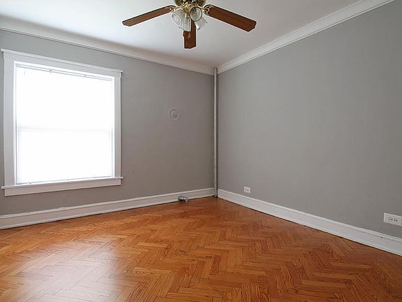 4th image of 426 Lake St APT E3