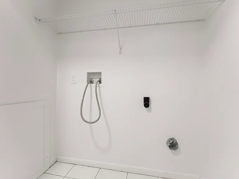 Briarwood Apartments — Photo 8