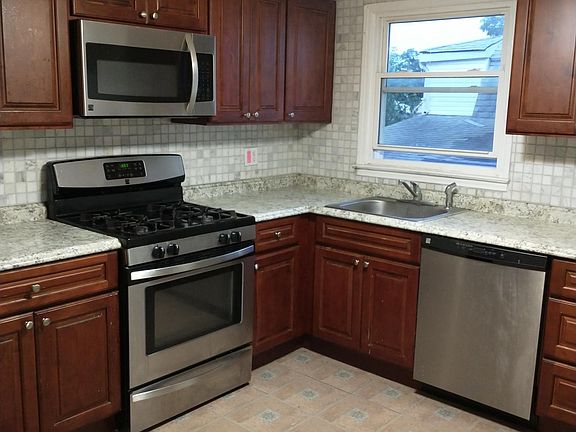 2nd image of 19 Springer Ave