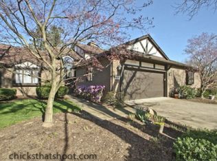 115 N Circle Dr, North Canton, OH 44709