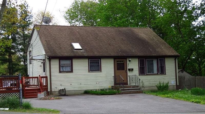 1st image of 277 E Ashland St