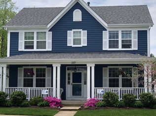 219 Lasalle St, Vernon Hills, IL 60061