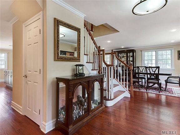 3rd image of 36 Maryland St