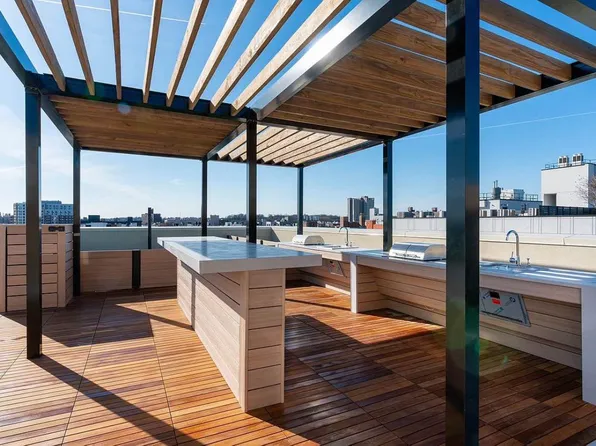 161 Lenox Road image 8 of 8