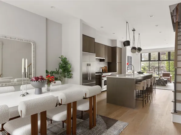 362a Sixth Avenue image 1 of 14