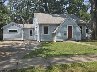 203 N Ohio St, Olney, IL 62450