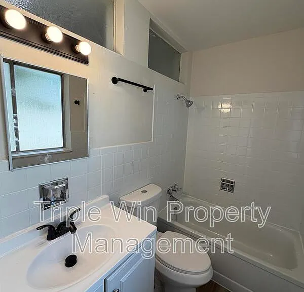 2257 Luxmore Dr — Photo 37