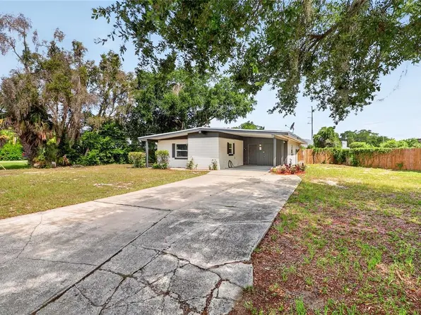 1303 Stately Oaks Dr NW, Winter Haven, FL 33881