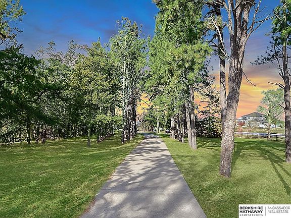 4th image of 3606 N 264th St