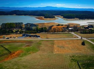205 Eagle View Dr, Dandridge, TN 37725