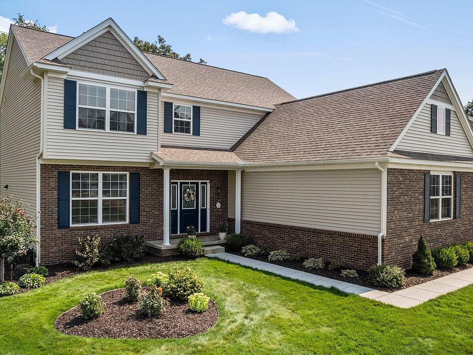 1st image of 4483 McKenna Dr