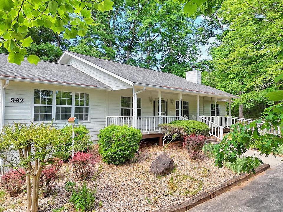 1st image of 962 Ashley Ln