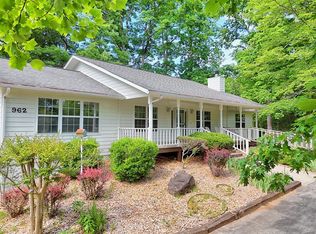 962 Ashley Ln, Young Harris, GA 30582