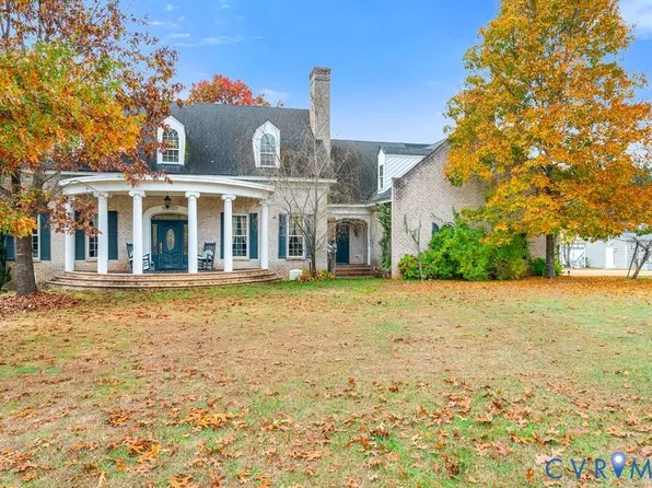 574 Old Kings Rd, Drakes Branch, VA 23937