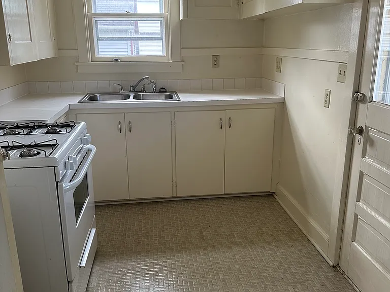 200 S Duane Ave #2 — Photo 6