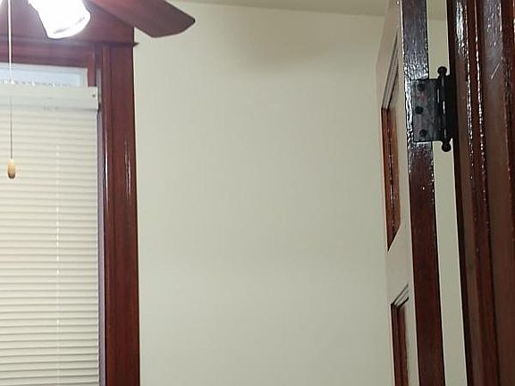 5th image of 2501 S Sawyer Ave