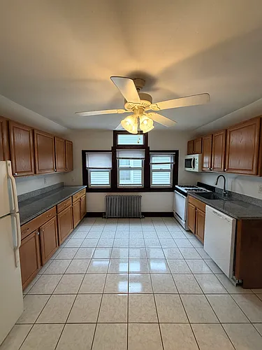 120 Bishop St #F Photo 1