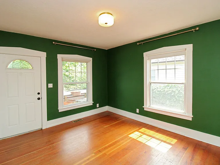 1415 NE 74th Ave — Photo 5