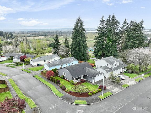 3rd image of 7208 30th Street NE