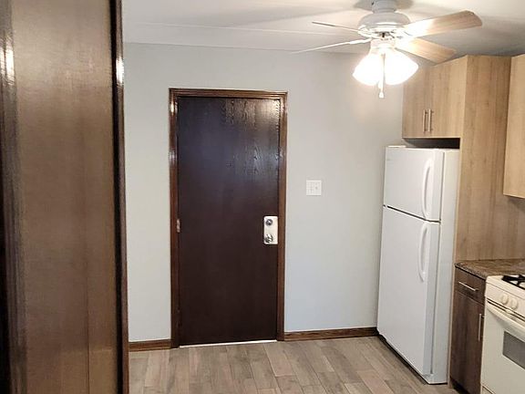 5th image of 14045 S Kilpatrick Ave #2N