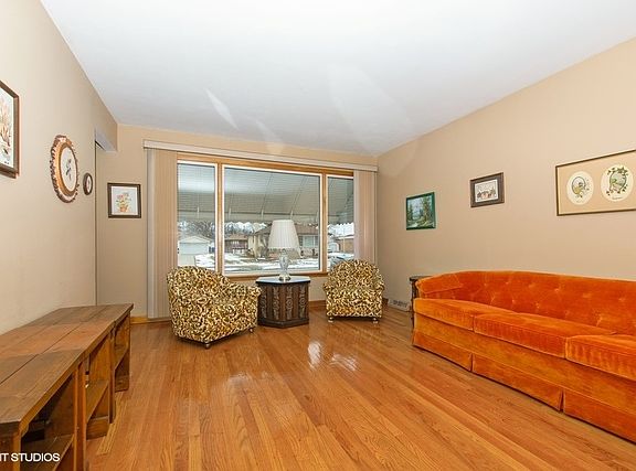 2nd image of 14604 S Sherman Ave