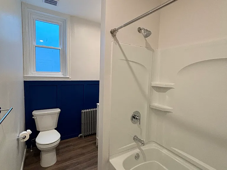 6328 Vine St #1R — Photo 13
