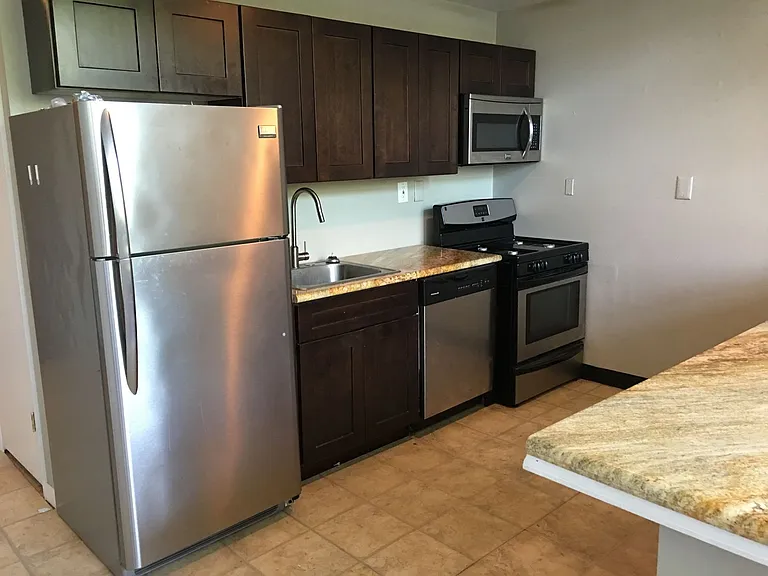 1302 W Cumberland Street — Photo 19