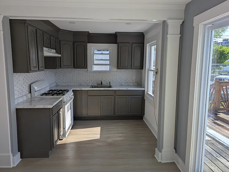 27 Lake St — Photo 5
