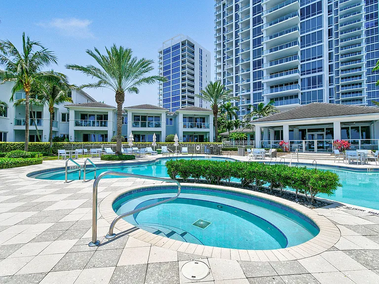 1 Water Club Way #Penthouse 2204 — Photo 43