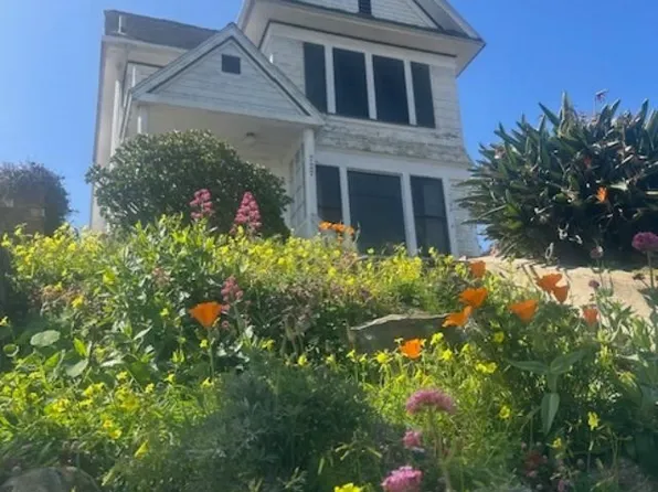 727 W 32nd St, San Pedro, CA 90731