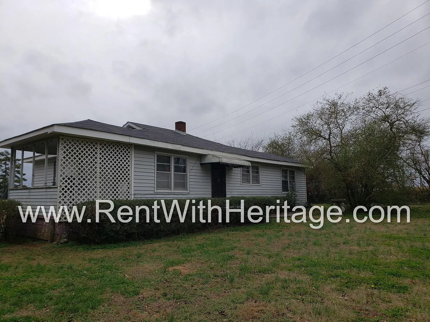 Grandpa's Bungelow/ Charming Ranch Home/ Totally Renovated/ Private Yard — Photo 2