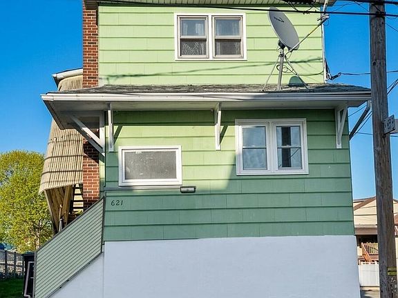 2nd image of 261 Seybert St