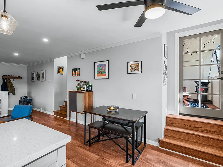 2913 A St #10 — Photo 12