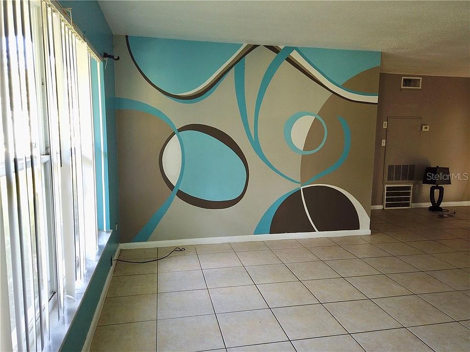 2nd image of 848 Black Oak Ct