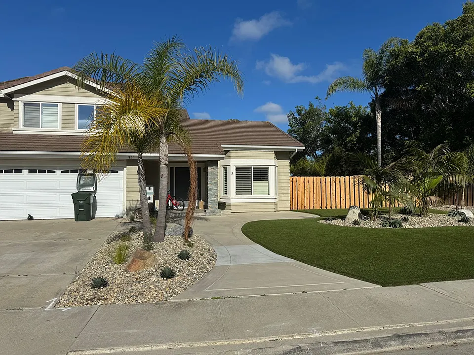 711 Oak Burl Ln