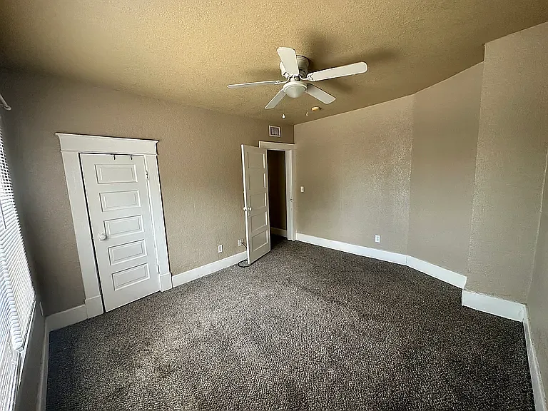 719 Asp Ave #3 — Photo 6