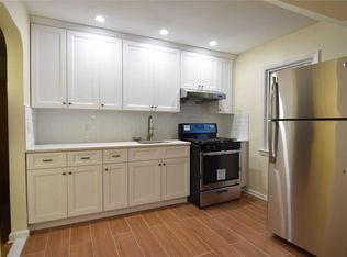 154-32 20th Ave FLOOR 2, Whitestone, NY 11357