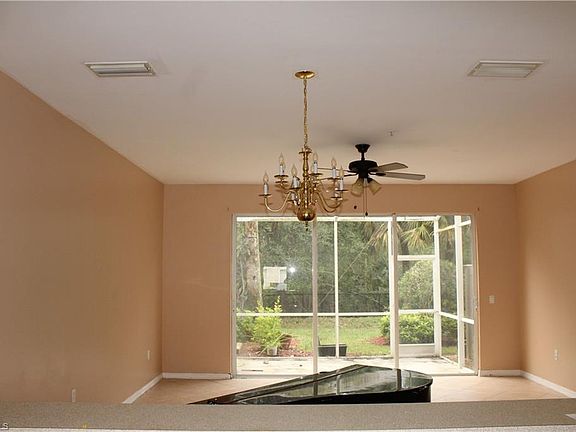 5th image of 1071 Albany Ct #221