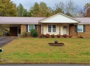 826 Laurel Park Ave, Martinsville, VA 24112