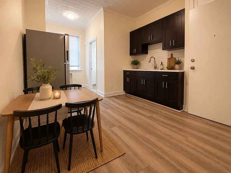 21 Diamond St #2L — Photo 3