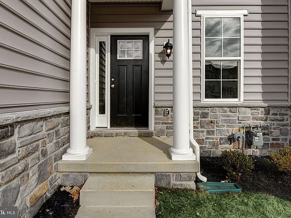 4th image of 1333 Carrick Ct Lot 11