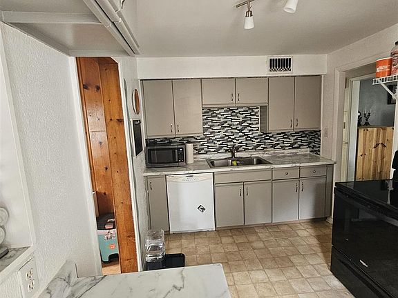 5th image of 919 NW C St